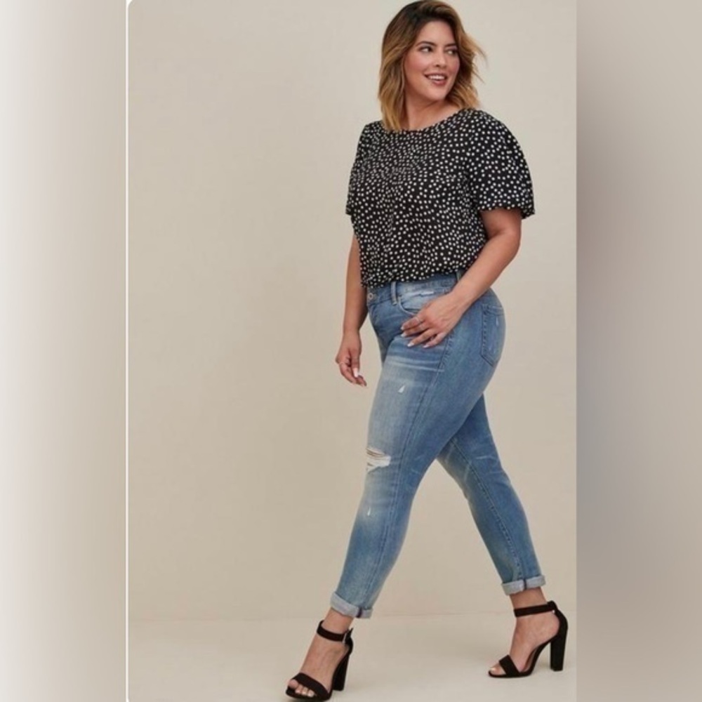 Polka Dot Black Short Sleeve Women’s Top